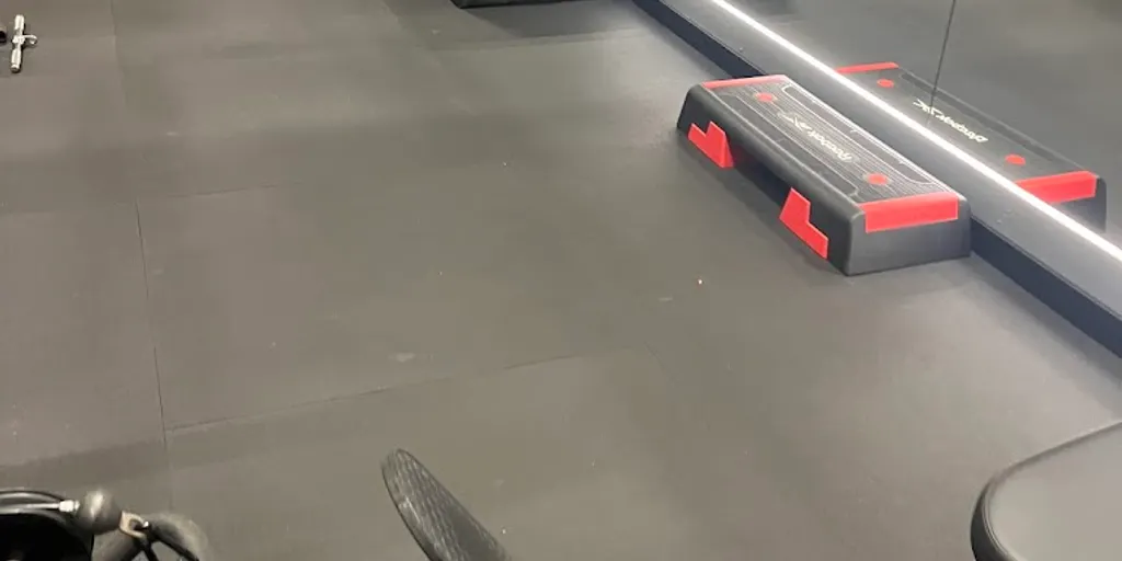 BLACK GYM FITNESS CLUB - Zdjęcie 5