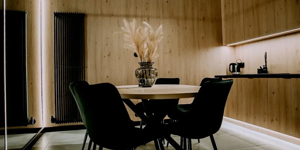 Akademia Szkoleniowa - Barber - Fryzjerstwo - Beauty - Charles&Co Glow - Zdjęcie 3