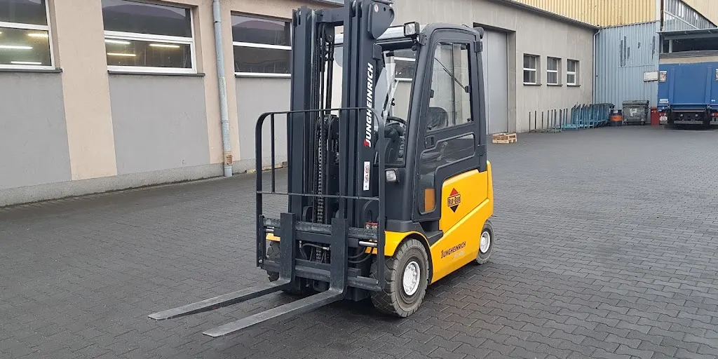 Ośrodek Szkoleń Zawodowych "WUREX" - kursy BHP, SEP, WÓZKI WIDŁOWE, SUWNICE, ŻURAWIE HDS, SPAWALNICZE Częstochowa - Zdjęcie 3