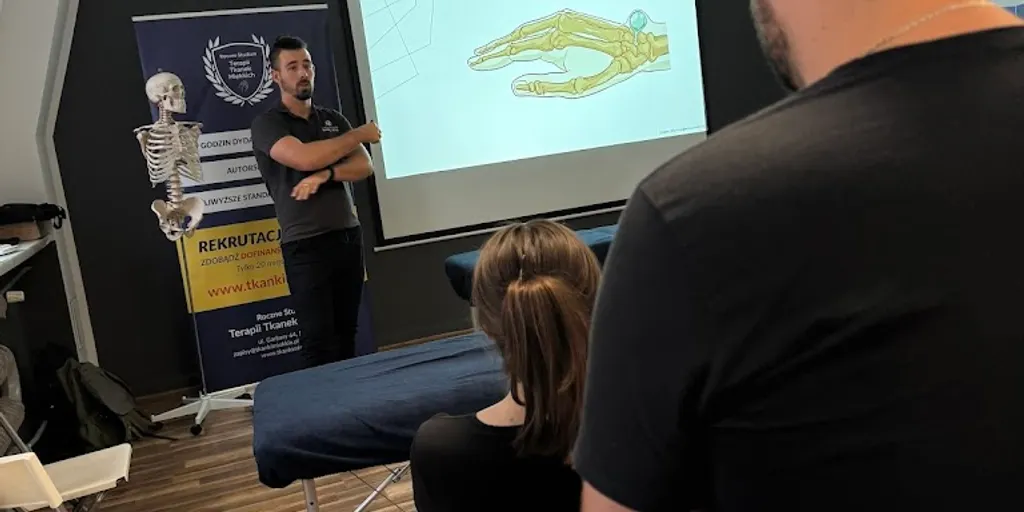 Centrum Szkoleniowe Rafał Uryzaj - Zdjęcie 4