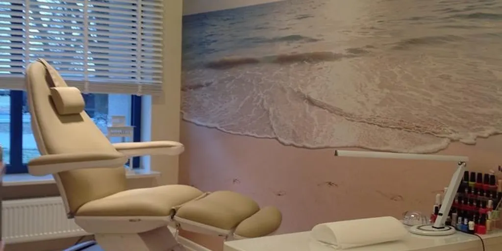 Uroda. Salon fryzjersko - kosmetyczny - Zdjęcie 4