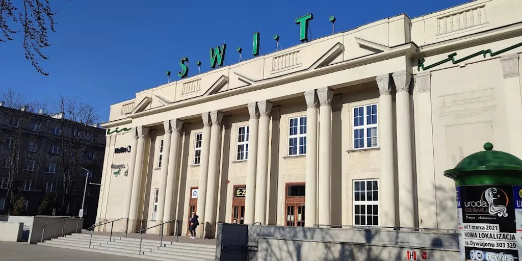 SALON URODA OD ŚWITU FRYZJER NOWA HUTA - Zdjęcie 10