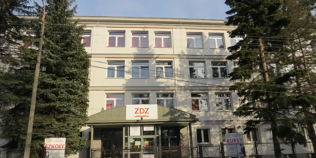 Centrum Kształcenia Zawodowego w Bielsku-Białej ZDZ Katowice - Zdjęcie 2