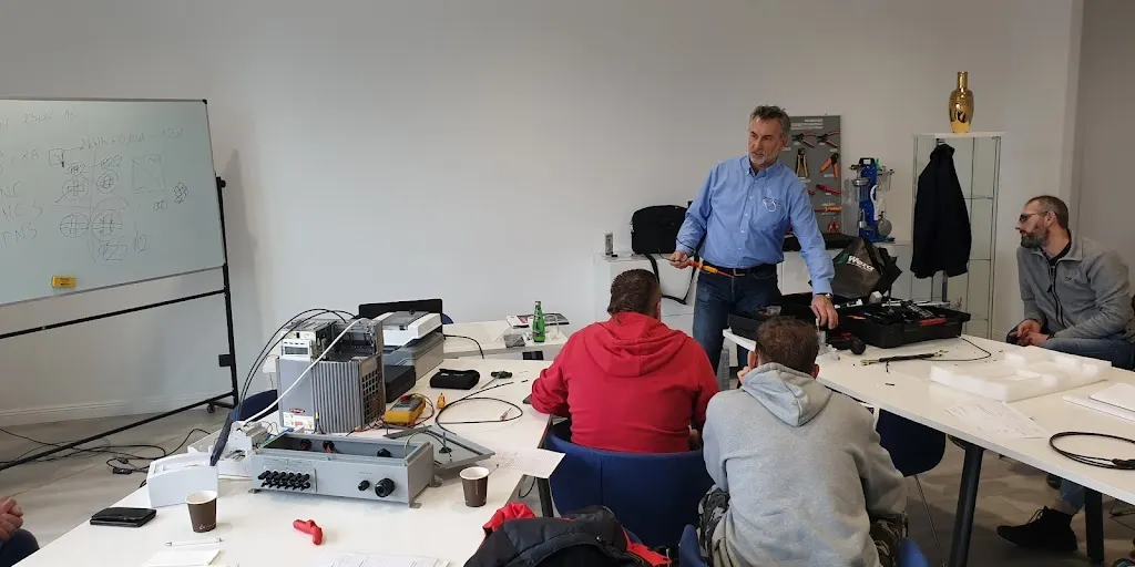 ODEKA SIMP Ośrodek Doskonalenia Kadr Bydgoszcz - Zdjęcie 7