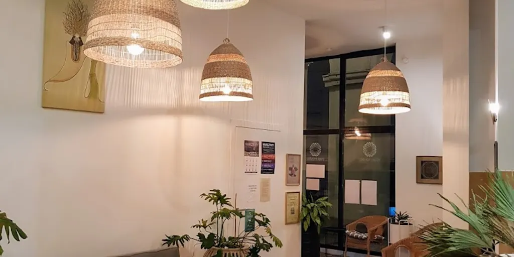 Yoga Republic plac Zbawiciela | Szkoła Jogi Warszawa - Zdjęcie 5