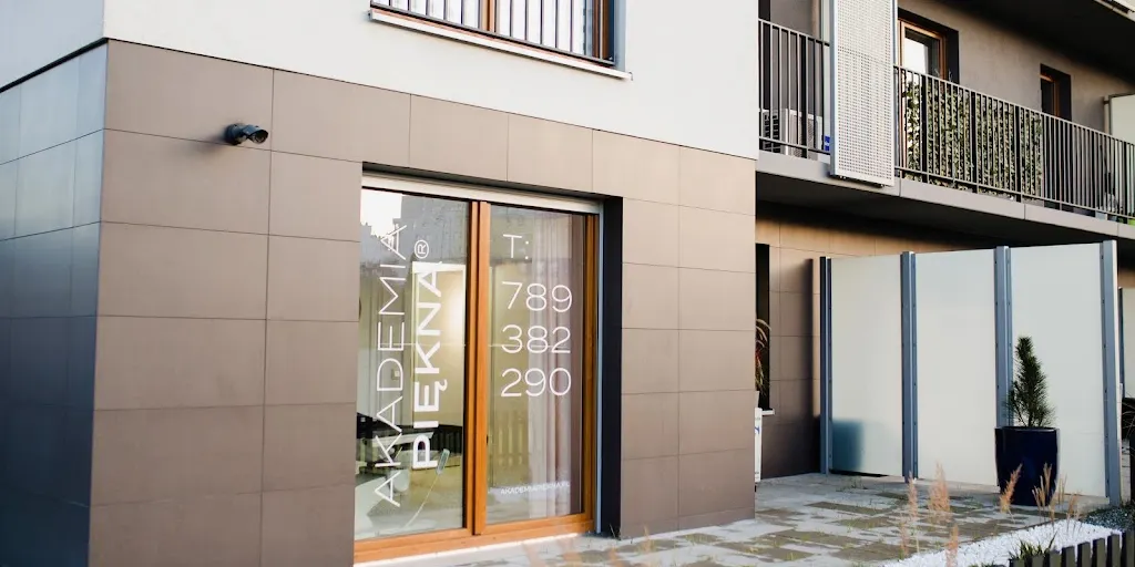 AKADEMIA PIĘKNA - Zdjęcie 8