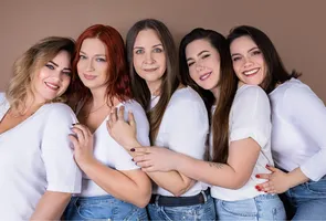 YEY SALON URODY - Kosmetolog Katowice - Makijaż Permanentny - Masaż KOBIDO - Bloomea zabieg - Oczyszczanie Wodorowe