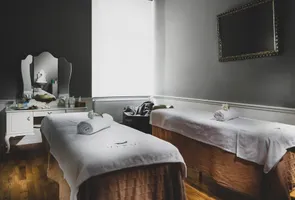 VERDE Massage & Beauty