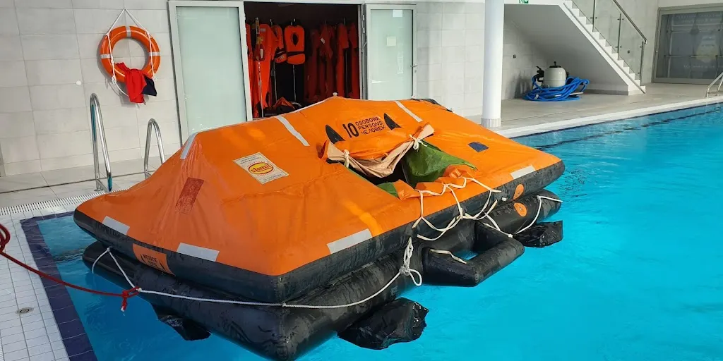 Centrum Edukacyjne CERSAR - kursy i szkolenia STCW / IMO dla marynarzy - Zdjęcie 3