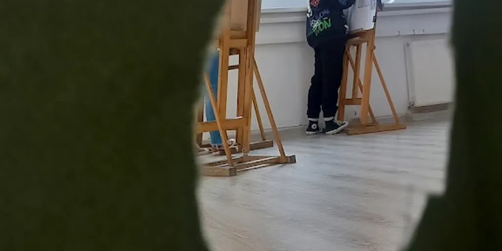 Pracownia 22, kurs rysunku i malarstwa, przygotowanie na ASP oraz Politechnikę - Zdjęcie 9