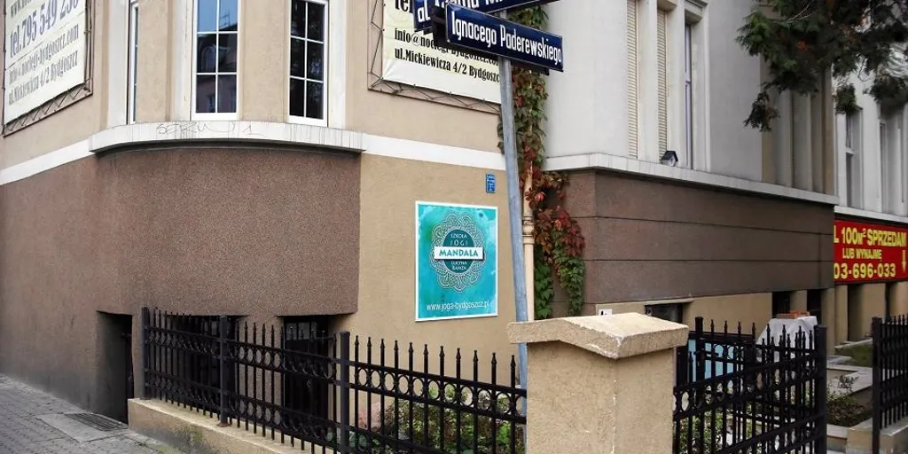 Szkoła Jogi Mandala Lucyna Markiewicz - Zdjęcie 2