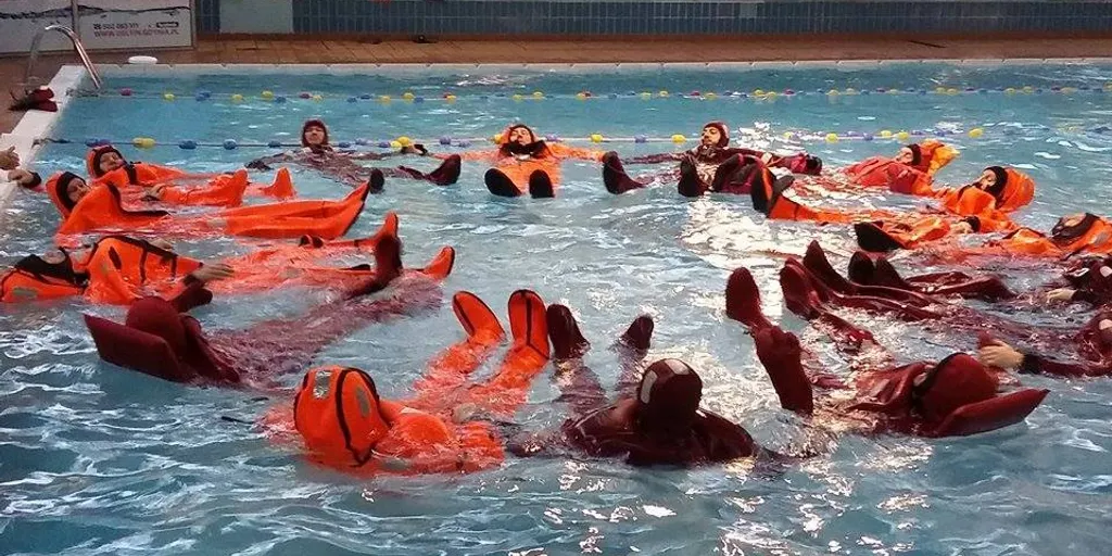 Ośrodek Szkolenia Zawodowego Gospodarki Morskiej Paweł Karbowiak, Magdalena Marcinek, Elżbieta Poborczyk spółka cywilna - Zdjęcie 5