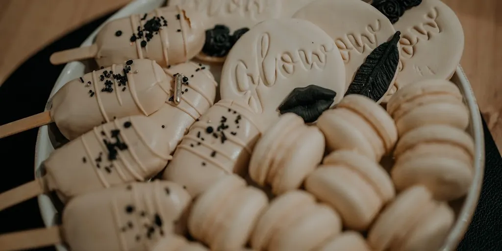 Akademia Szkoleniowa - Barber - Fryzjerstwo - Beauty - Charles&Co Glow - Zdjęcie 4