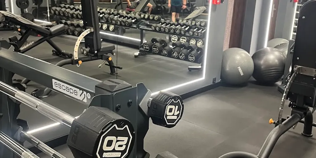 BLACK GYM FITNESS CLUB - Zdjęcie 9